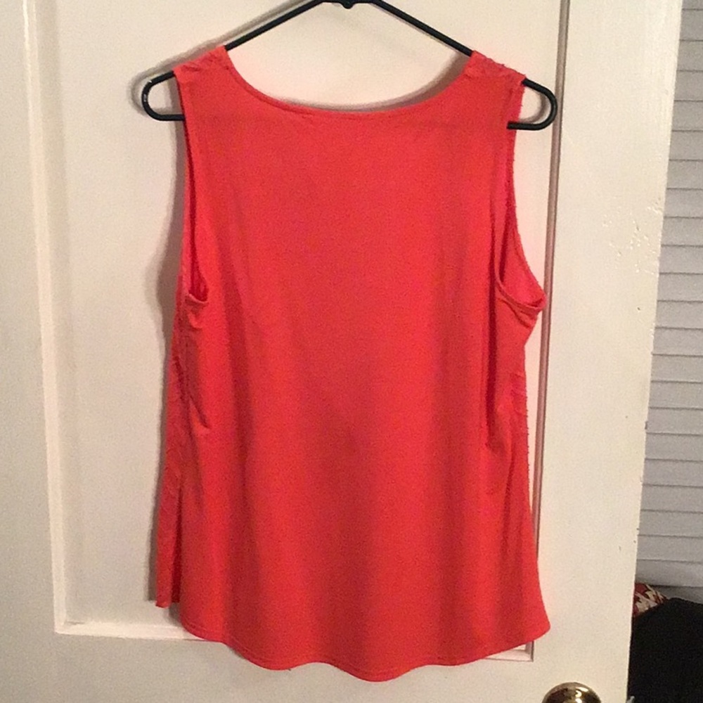 Textured printed top. - Picture 2 of 2